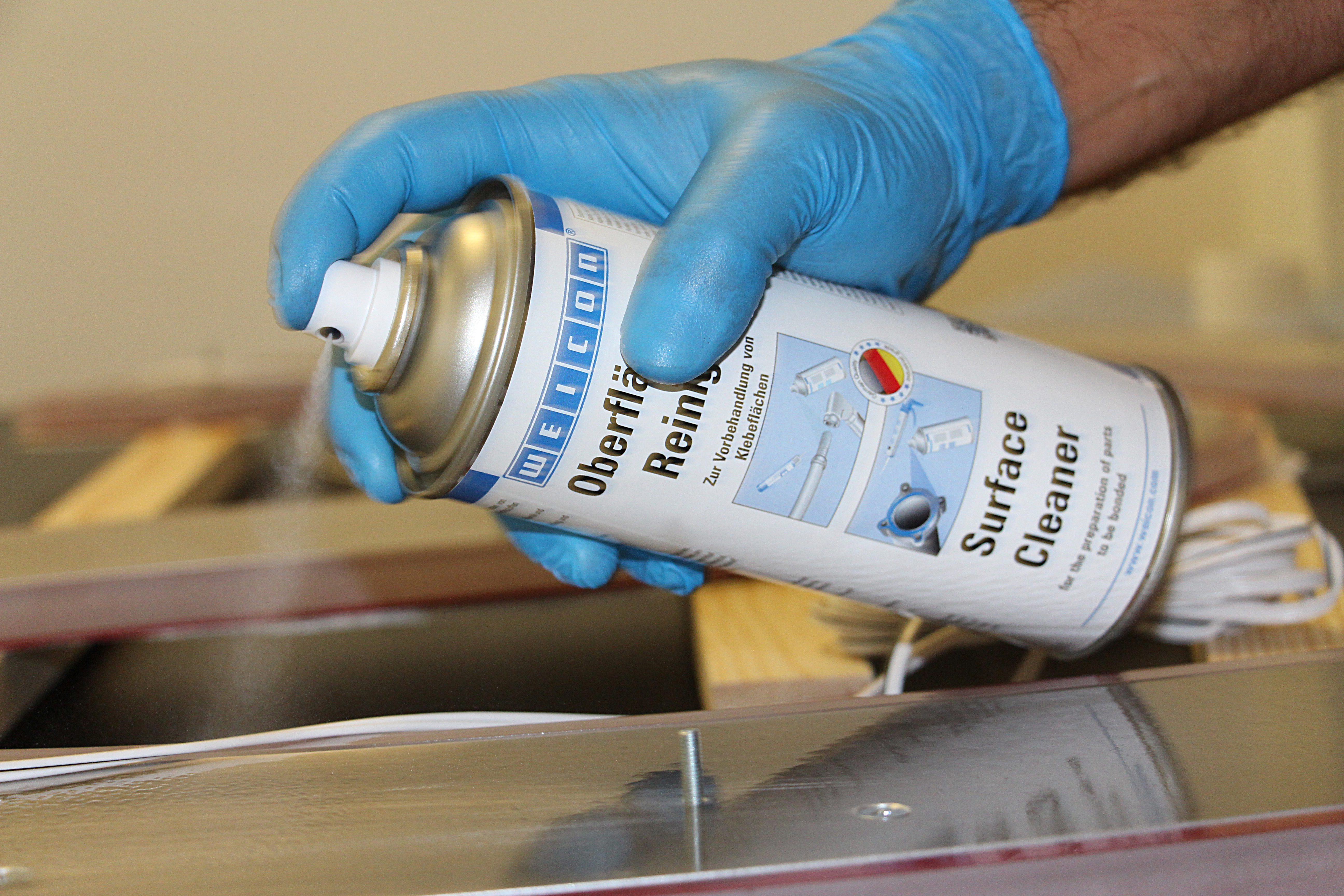 Spray de Limpeza de Superfícies | Para o pré-tratamento das superfícies a colar