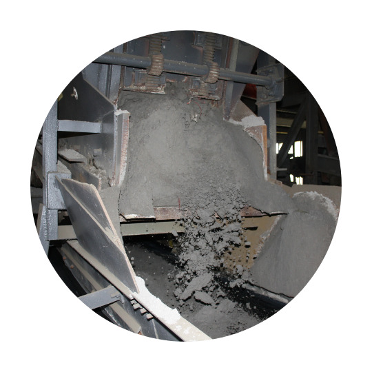 Pedras a cair numa máquina