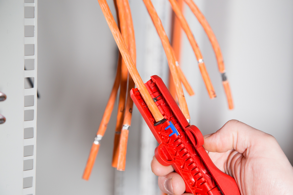 Cat Cable-Stripper No. 10 | para descarnar cabos de dados e de rede I diâmetro de trabalho 4,5 - 10,0 mm Ø