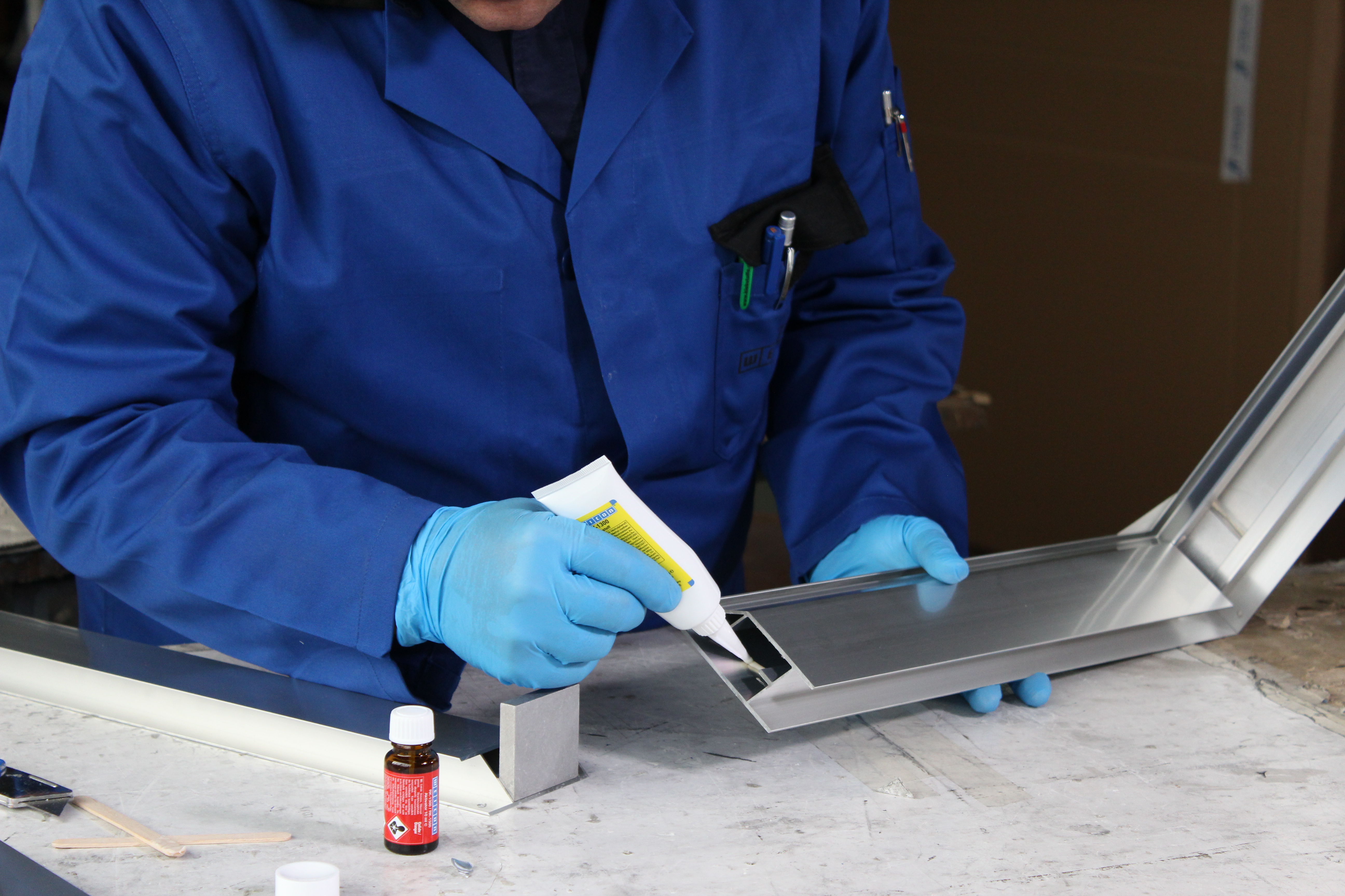 Adesivo Acrílico Estrutural RK-1300 | adesivo estrutural acrílico, adesivo pastoso No-Mix
