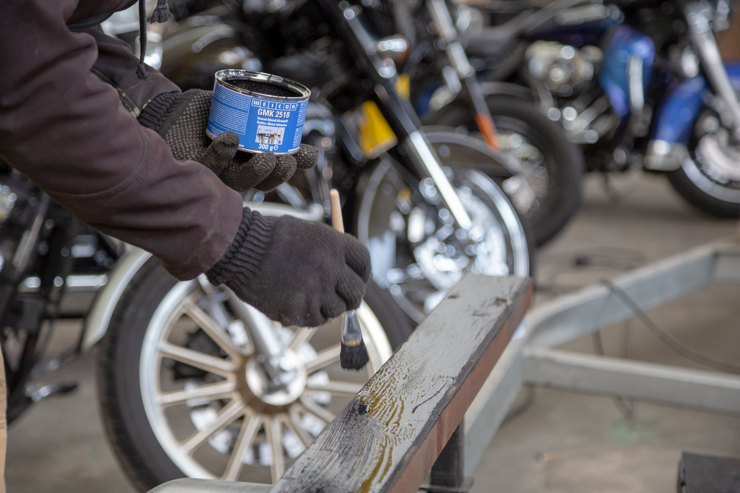 GMK 2510 Kontaktklebstoff_Werkstatt GMK 2510 Kontaktklebstoff_Werkstatt