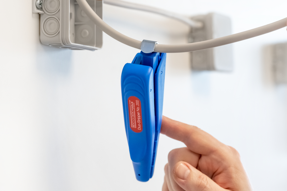 Sistema de Poliuretano Easy-Mix PU-240 | para descarnar e retirar cabos I diâmetro de trabalho descarne 0,5 - 6,0 mm² / descarne 4 - 28 mm Ø