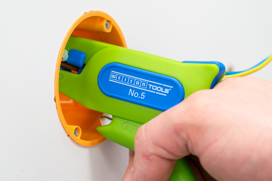 Wire Stripper No. 5 Green Line | ferramenta de descarne sustentável I para todos os condutores trançados e sólidos comuns, intervalo de trabalho 0,2 - 6,0 mm²