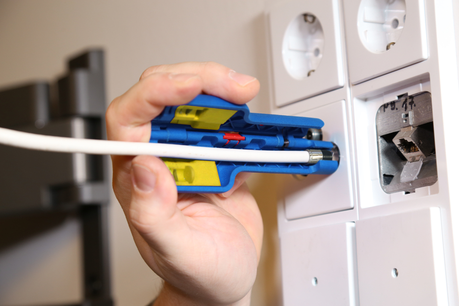 Coax-Stripper No 1 F Plus - adequado para conectores de compressão F | para descarnar e retirar cabos coaxiais inclui auxiliar de destorcer
