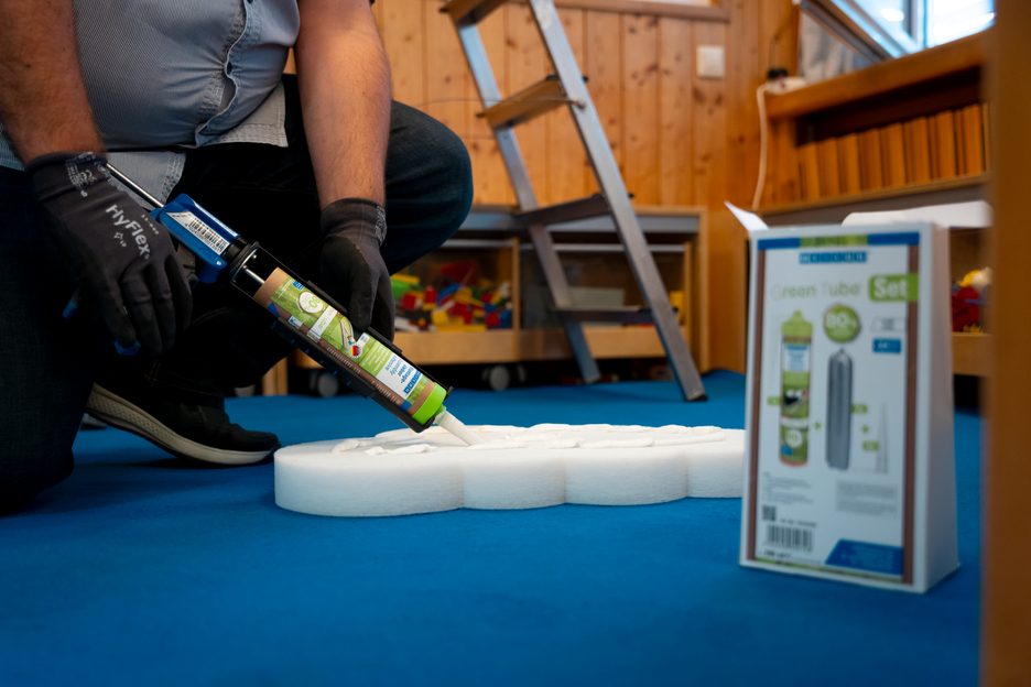 Adesivo de Montagem Green Tube | poderoso adesivo universal para utilização em ambientes interiores e exteriores