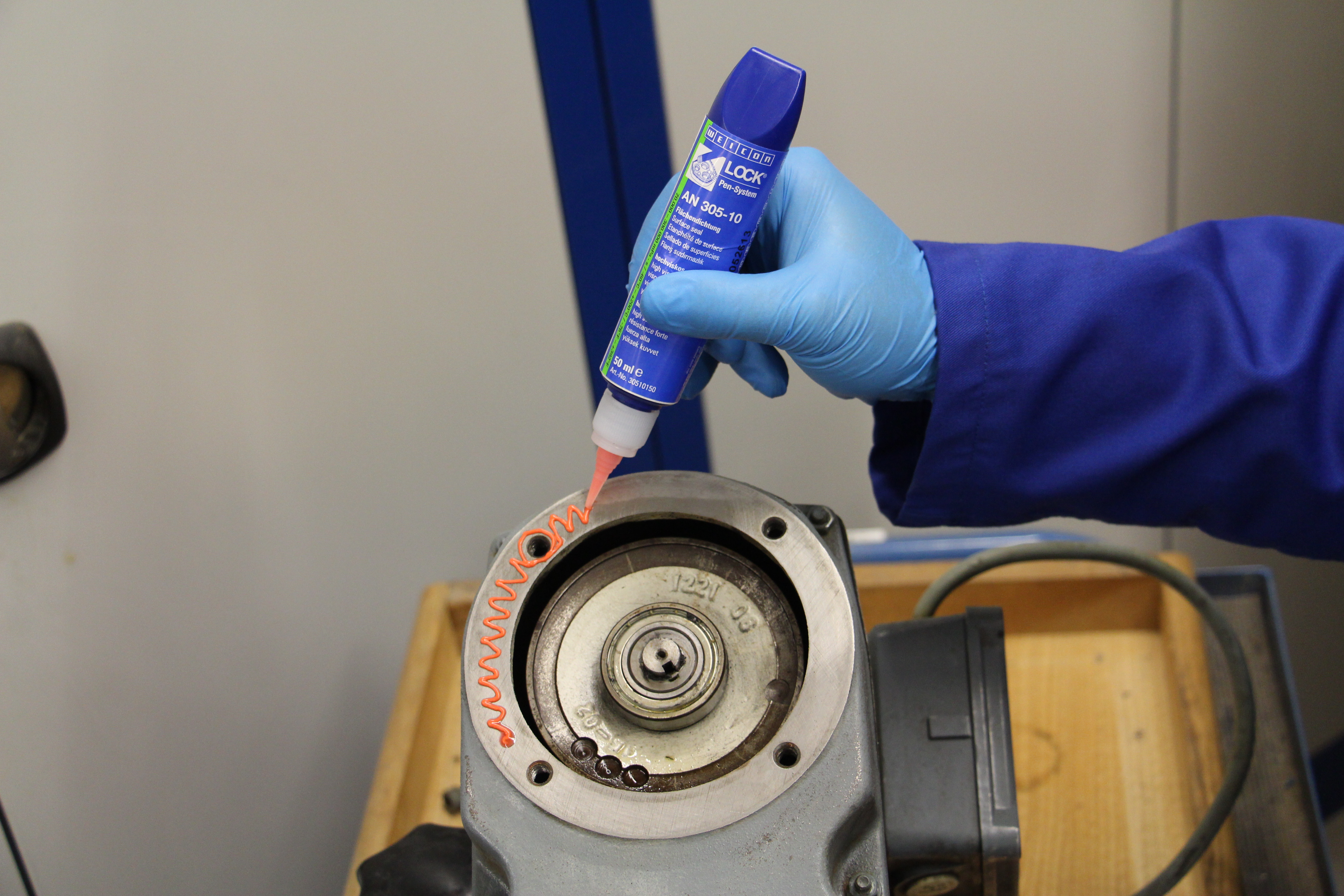 WEICONLOCK® AN 305-10 Vedante de Flanges | para vedação de flanges, resistência elevada, viscosidade elevada, testado por BAM