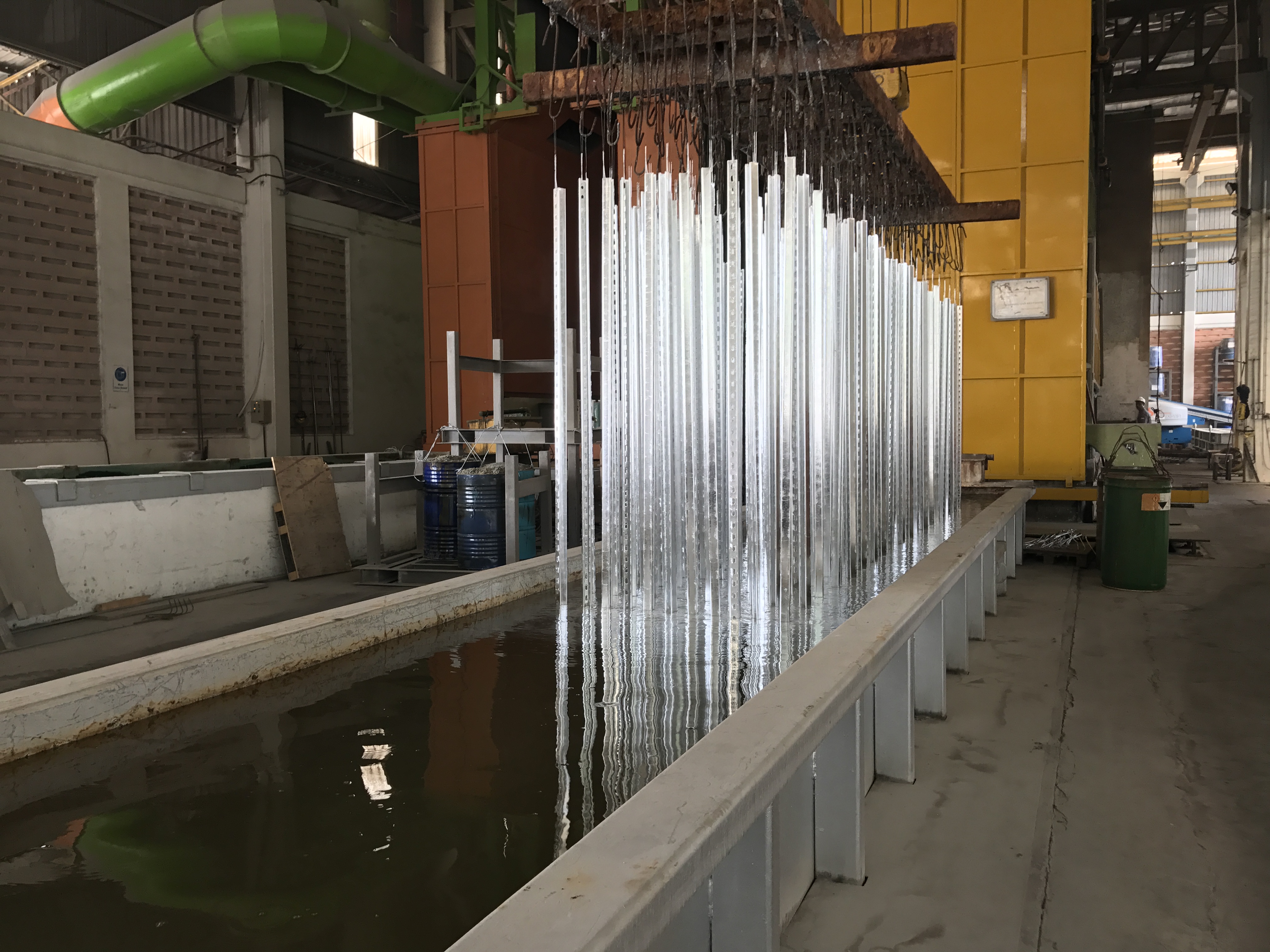WEICON WR | sistema de resina epóxi com carga de aço para fundição e compensação de folgas