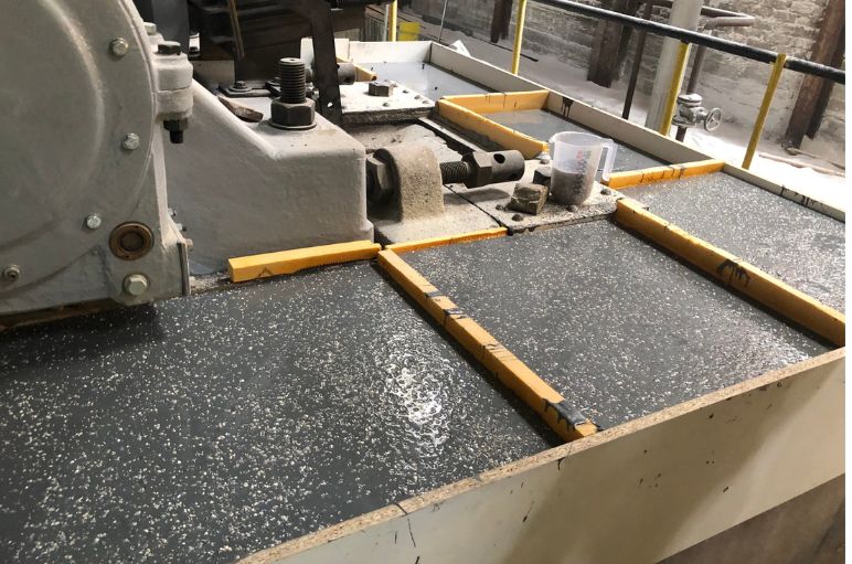 Placa de pavimento preenchida