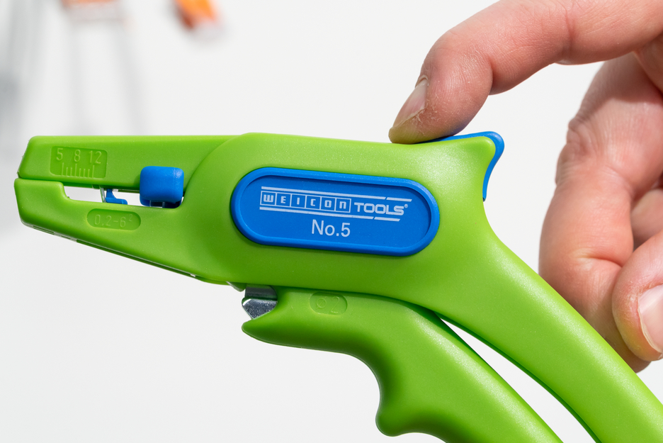 Wire Stripper No. 5 Green Line | ferramenta de descarne sustentável I para todos os condutores trançados e sólidos comuns, intervalo de trabalho 0,2 - 6,0 mm²