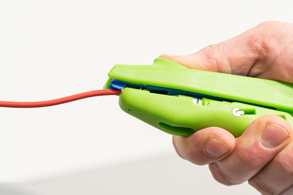 Duo-Crimp No. 300 Green Line | ferramenta de descarne sustentável I para descarnar e cravar I intervalo de trabalho 0,5 mm² - 6,0 mm²