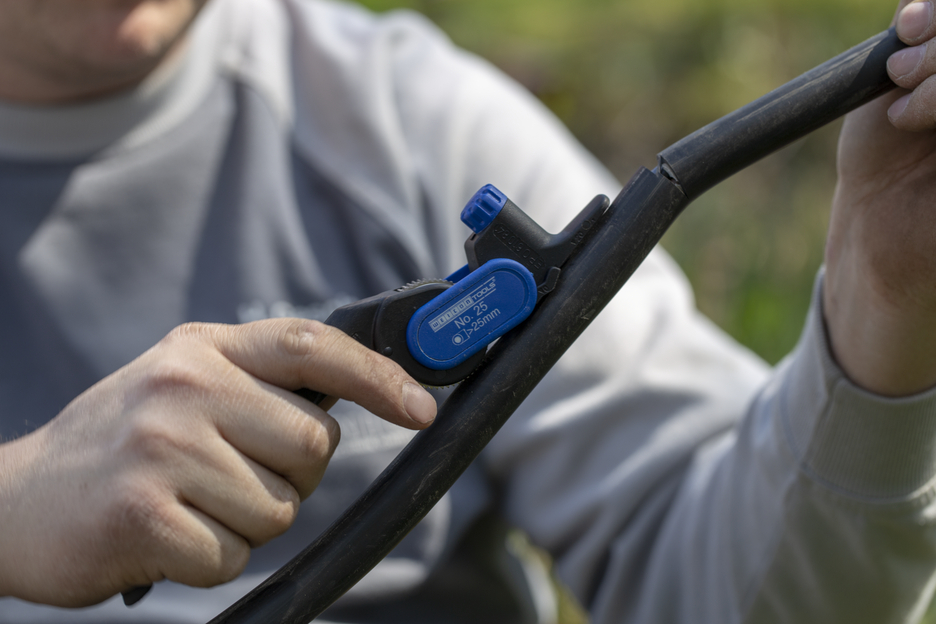 Dismantling Tool No. 25 | faca para cabos para cortes longitudinais e circulares em cabos redondos a partir de 25 mm Ø I fácil de trabalhar, mesmo a baixas temperaturas