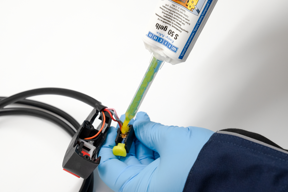 Adesivo Epóxi Easy-Mix S 50 Amarelo | composto de fundição epóxi resistente a altas temperaturas