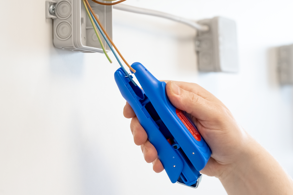 Sistema de Poliuretano Easy-Mix PU-240 | para descarnar e retirar cabos I diâmetro de trabalho descarne 0,5 - 6,0 mm² / descarne 4 - 28 mm Ø