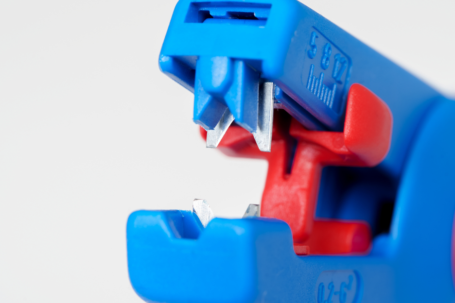 Descarnador de Isolamentos Nº 5 | para todos os condutores trançados e sólidos comuns I intervalo de trabalho 0,2 - 6,0 mm²
