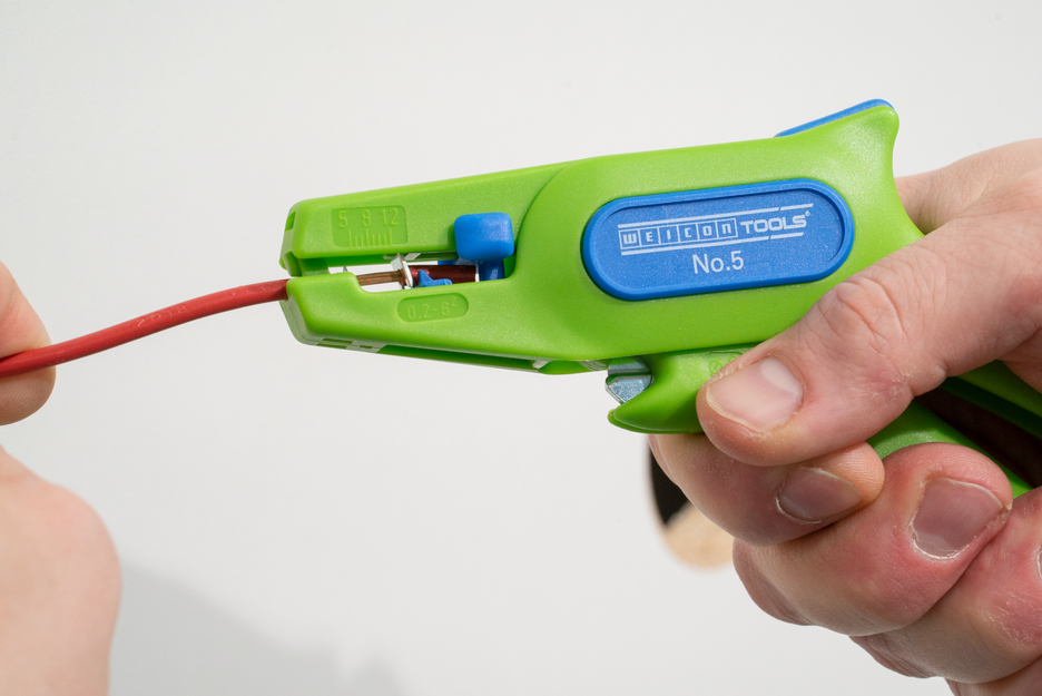 Wire Stripper No. 5 Green Line | ferramenta de descarne sustentável I para todos os condutores trançados e sólidos comuns, intervalo de trabalho 0,2 - 6,0 mm²